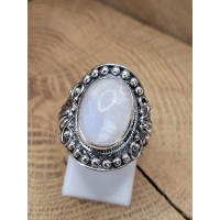 Echt zilveren Ring met maansteen maat 17